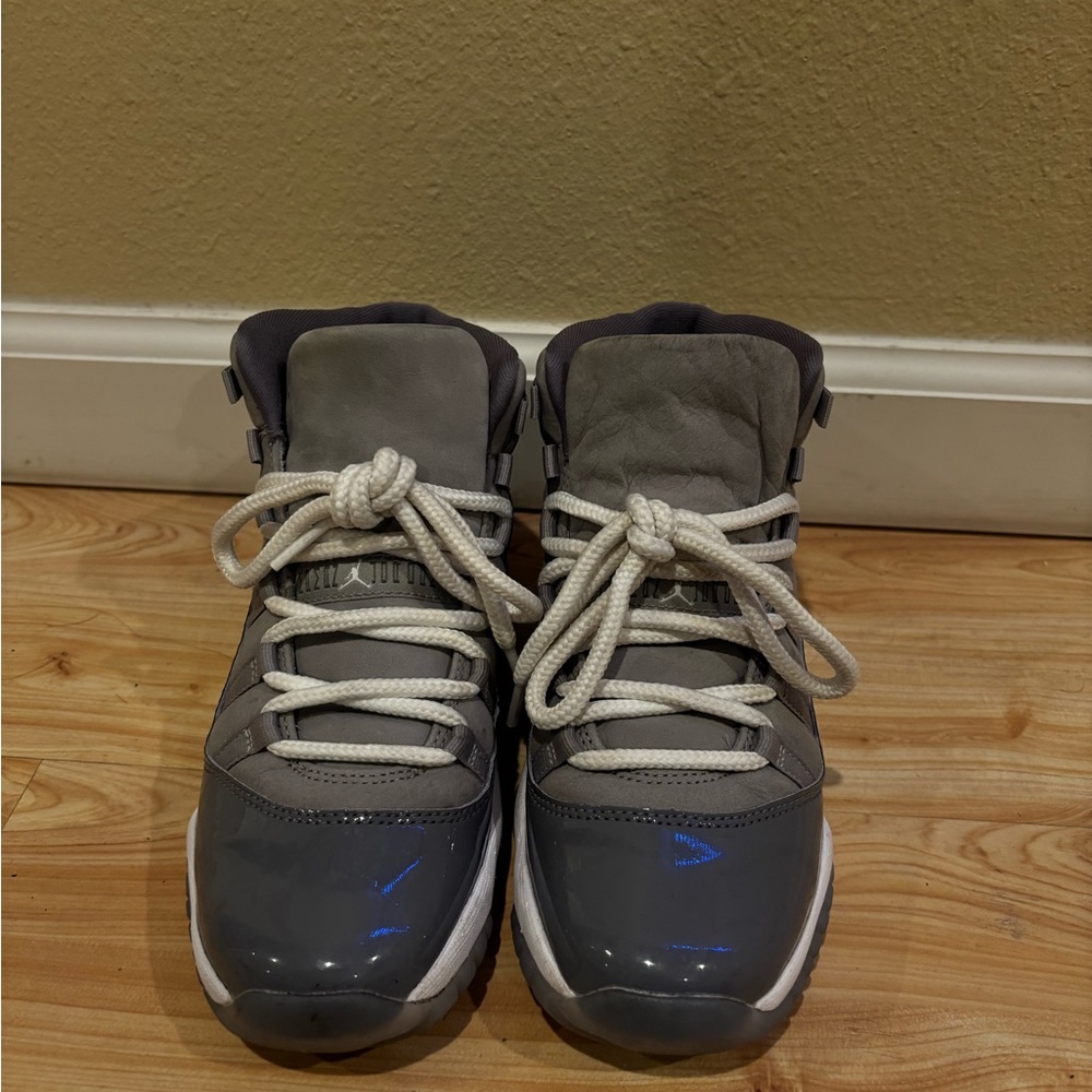 Gray High-Top Sneakers with Blue Accents and Padded Tongue